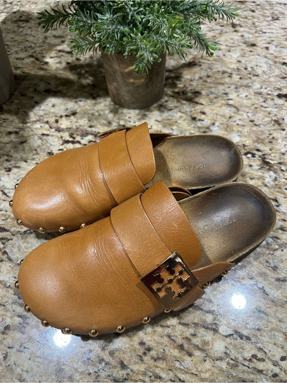 Tory Burch Mellow Buckle Clogs in Caramel Corn Leather with Gold Hardware 5.5M